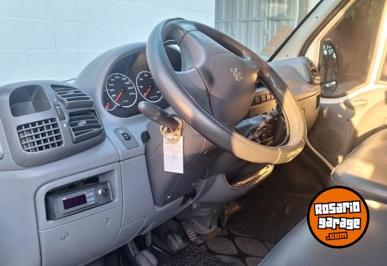 Utilitarios - Peugeot Boxer 2017 Diesel 155000Km - En Venta