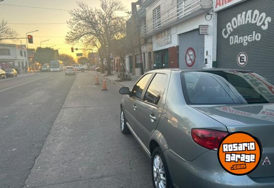 Autos - Fiat Siena 2017 Nafta 56700Km - En Venta