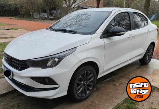 Autos - Fiat Cronos 2024 GNC 80000Km - En Venta
