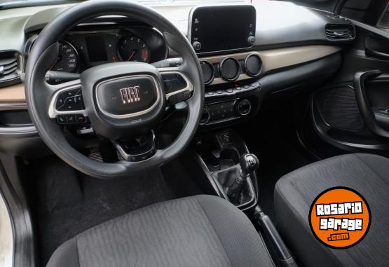Autos - Fiat Cronos 2024 GNC 80000Km - En Venta
