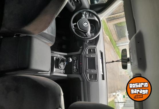 Camionetas - Volkswagen Amarok 2023 Diesel 36000Km - En Venta