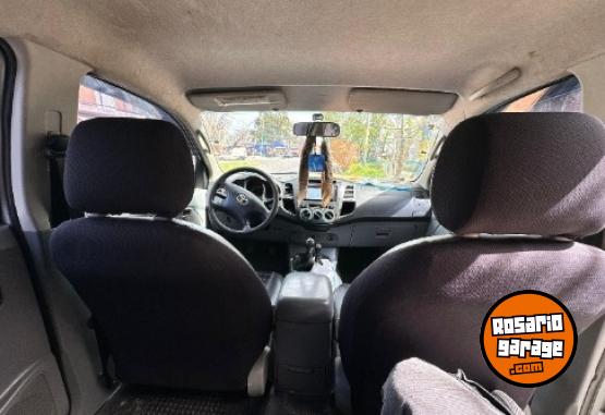 Camionetas - Toyota Hilux SR 2.5 4×4 2008 Diesel 212000Km - En Venta