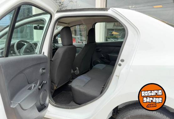 Autos - Renault NUEVO LOGAN AUTHENTIQUE 2016 Nafta 132000Km - En Venta