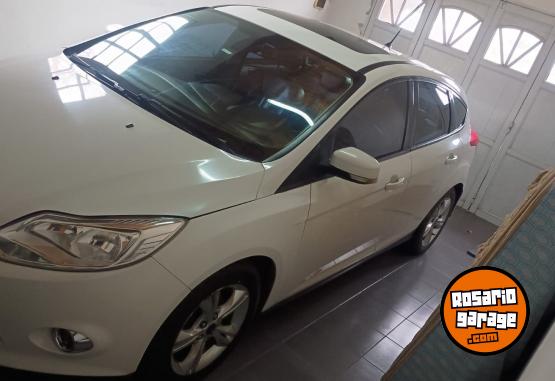 Autos - Ford FOCUS SE PLUS 2014 Nafta 135000Km - En Venta