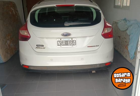 Autos - Ford FOCUS SE PLUS 2014 Nafta 135000Km - En Venta