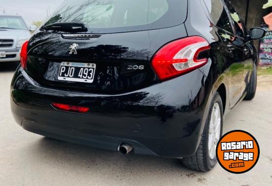 Autos - Peugeot 208 2015 GNC 126000Km - En Venta