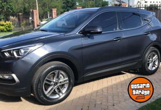 Camionetas - Hyundai Santa Fe 2017 Nafta 123054Km - En Venta
