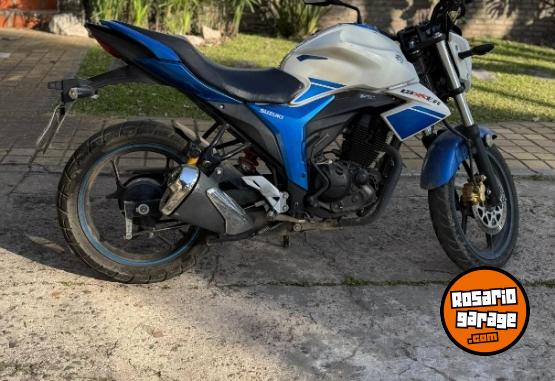 Motos - Suzuki Gixxer 150 2017 Nafta 30000Km - En Venta