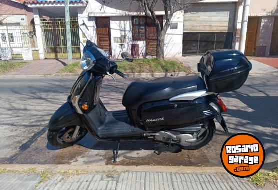 Motos - Kymco Like 125 2023 Nafta 22500Km - En Venta