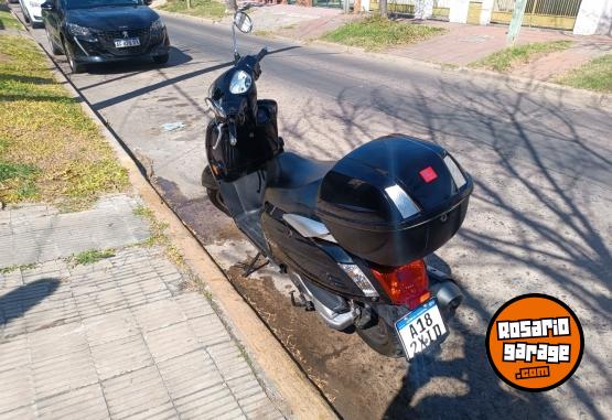 Motos - Kymco Like 125 2023 Nafta 22500Km - En Venta