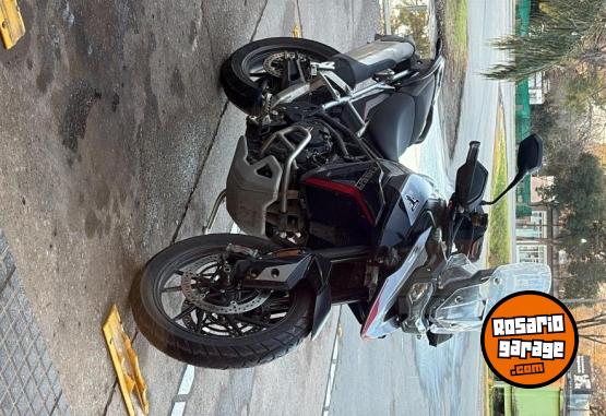 Motos - Triumph 900 GT pro 2026 Nafta 7000Km - En Venta