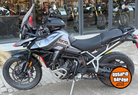 Motos - Triumph 900 GT pro 2026 Nafta 7000Km - En Venta