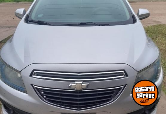 Autos - Chevrolet Prisma LTZ 2013 Nafta 141000Km - En Venta
