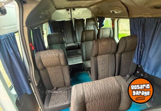 Utilitarios - Renault Master minibus 2018 Diesel 322000Km - En Venta