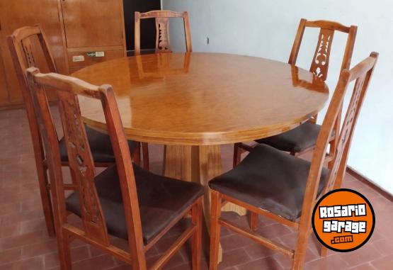 Hogar - Juego mesa con sillas y bahiut - En Venta