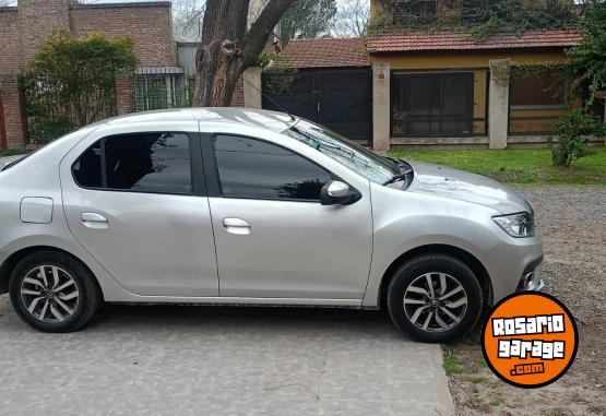 Autos - Renault LOGAN INTENSE 2020 GNC 110000Km - En Venta