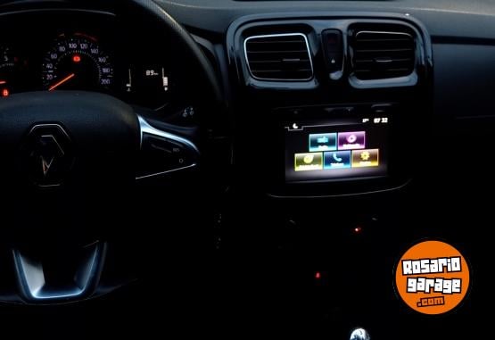 Autos - Renault LOGAN INTENSE 2020 GNC 110000Km - En Venta