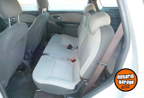 Autos - Chevrolet SPIN LTZ 2015 Nafta 200000Km - En Venta