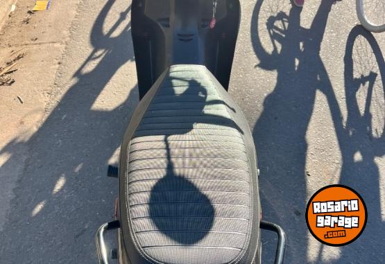 Motos - Zanella Zb 110 2021 Nafta 15250Km - En Venta