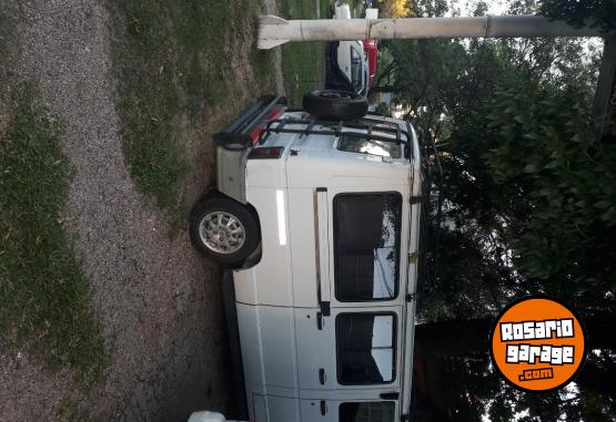 Utilitarios - Renault Trafic 2.2 diesel 1998 Diesel 263600Km - En Venta