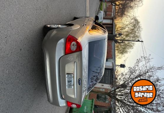 Autos - Ford Focus 2009 Nafta 180000Km - En Venta
