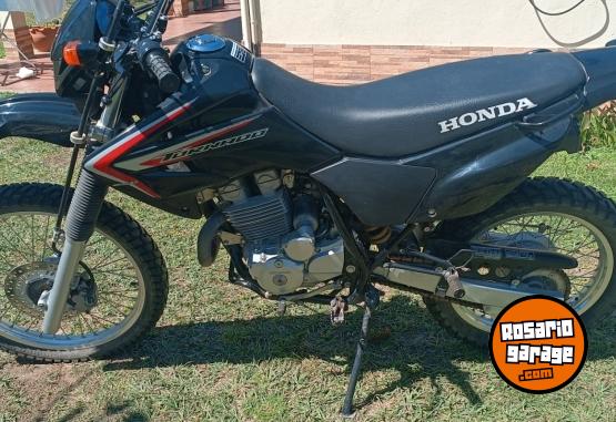 Motos - Honda Tornado 250 2015 Nafta 4050Km - En Venta