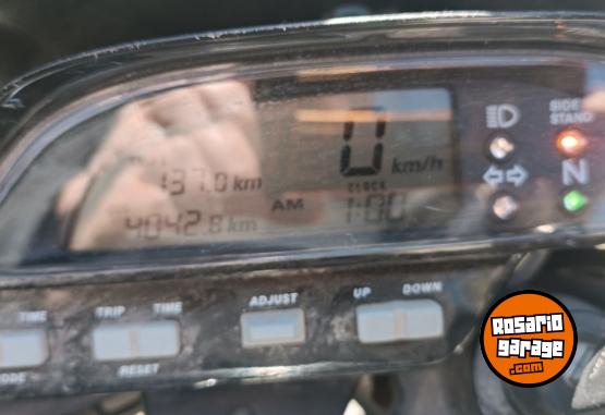 Motos - Honda Tornado 250 2015 Nafta 4050Km - En Venta