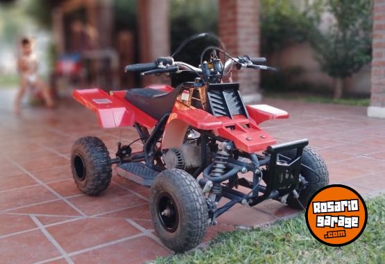 Cuatris y UTVs - Otra marca Banshee 49cc 2013 1111Km - En Venta