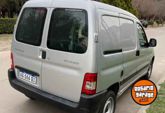 Utilitarios - Peugeot Peugeot Partner 2023 Nafta 80000Km - En Venta