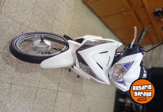Motos - Honda Wave 2025 Nafta 5000Km - En Venta