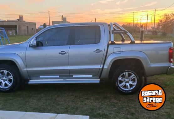 Camionetas - Volkswagen Amarok 4×4 2012 Diesel 215000Km - En Venta