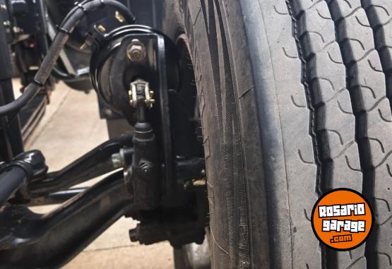 Camiones y Grúas - Iveco tector - En Venta