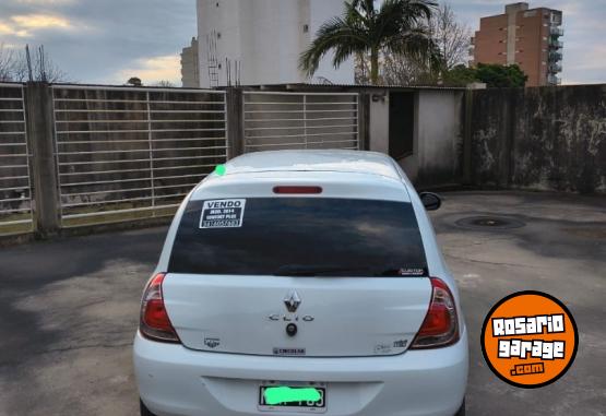 Autos - Renault Clio mio confort plus 2014 Nafta 189000Km - En Venta