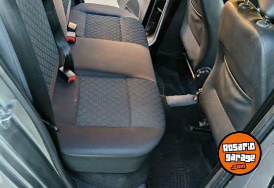 Autos - Volkswagen Suran 2015 Nafta 131600Km - En Venta