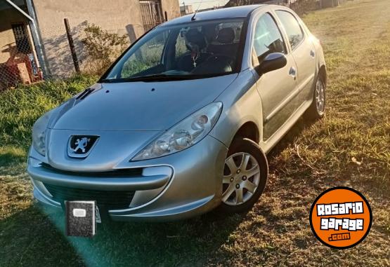 Autos - Peugeot Peugeot 207 active 1.4 2015 Nafta 205000Km - En Venta