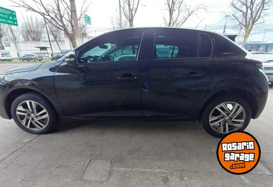 Autos - Peugeot 208 308 2024 Nafta 25000Km - En Venta