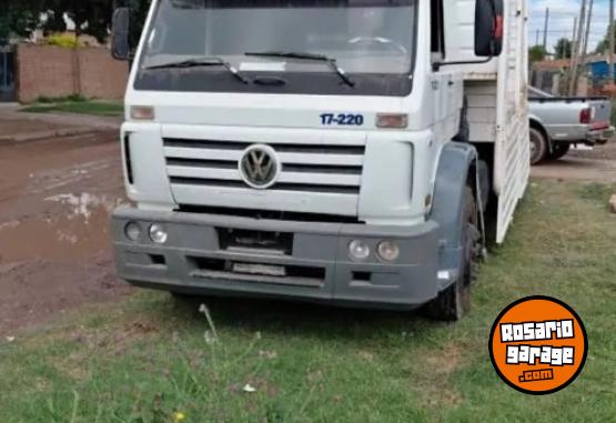 Camiones y Grúas - Vendo permuto - En Venta