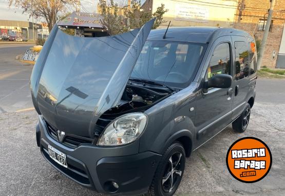 Utilitarios - Renault Kangoo 2014 Nafta 132000Km - En Venta