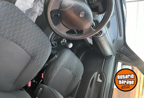 Utilitarios - Renault Kangoo 2014 Nafta 132000Km - En Venta