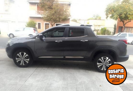 Camionetas - Fiat TORO VOLCANO 2025 Nafta 3500Km - En Venta