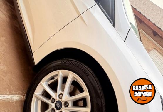 Autos - Ford Focus 2015 Nafta - En Venta