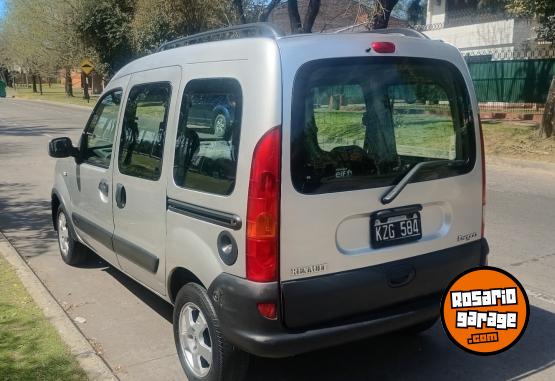 Utilitarios - Renault Kangoo familiar. 2012 Diesel 160000Km - En Venta