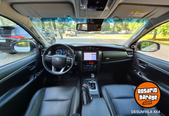 Camionetas - Toyota SW4 SRX 2022 Diesel 130000Km - En Venta