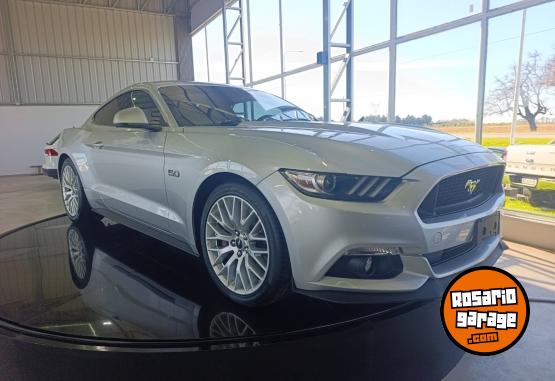 Autos - Ford Mustang 5.0 v8 coupe 2017 Nafta 8000Km - En Venta