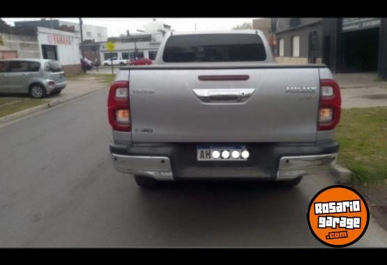 Camionetas - Toyota Hilux 2025 Diesel 10000Km - En Venta