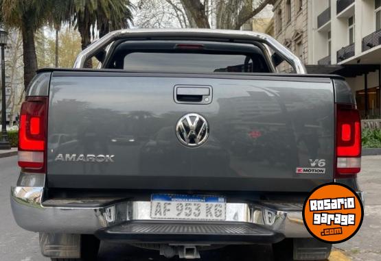 Camionetas - Volkswagen Amarok V6 Highline 2023 Diesel 119000Km - En Venta