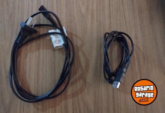 Electrónica - PS4 Fat 500GB - Estado Impecable, Muy Poco Uso + 3 Juegos - En Venta