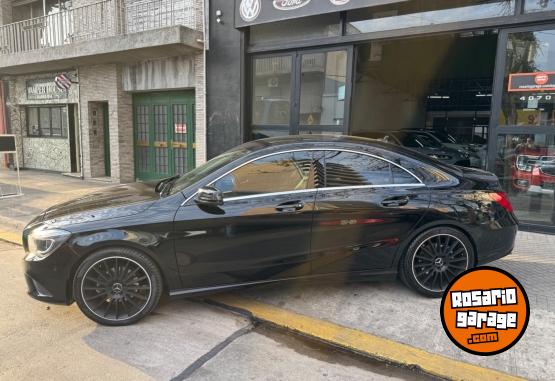 Autos - Mercedes Benz CLA 200 2014 Nafta 111000Km - En Venta