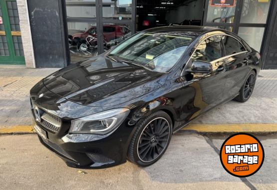 Autos - Mercedes Benz CLA 200 2014 Nafta 111000Km - En Venta