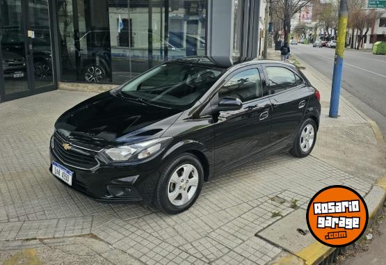 Autos - Chevrolet ONIX LT+ 1.4N 2019 GNC 110000Km - En Venta